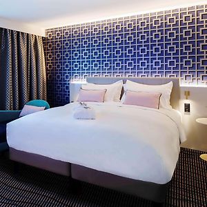 Executive Queen Suite
